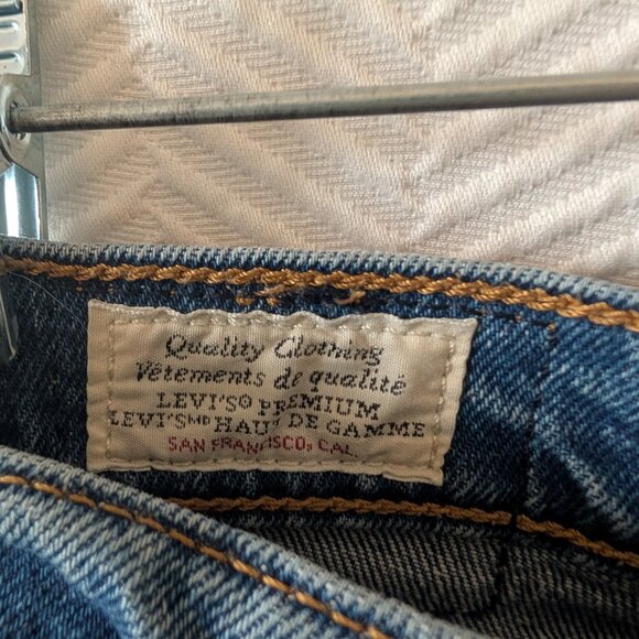 Levi's Premium Wedgie Straight Fit Women's Blue Jeans Size 28 frayed hem - Picture 10 of 14